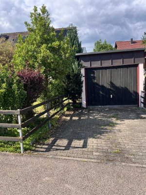 Vollständig renovierte Wohnung mit vier Zimmern sowie Balkon und EBK in Gaildorf