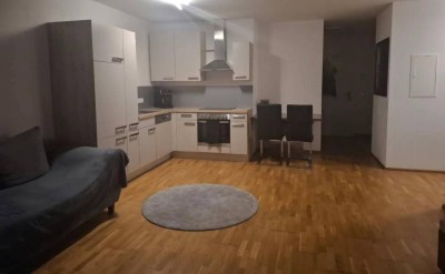 Wohnung mit großem Balkon zu vermieten.