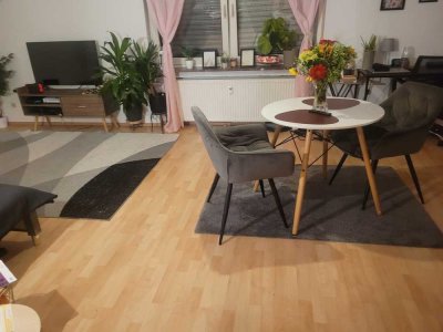 Sanierte 3-Raum-Dachgeschosswohnung mit Einbauküche in Erlenbach