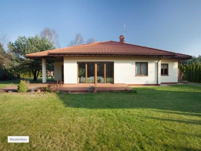 Provisionsfrei Haus in 02894 Vierkirchen, Arnsdorf
