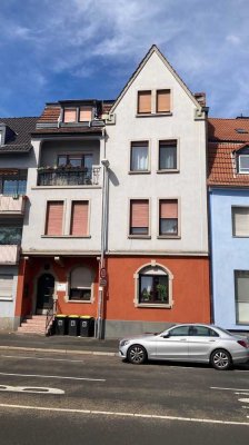 Wegen Auswanderung - ca. 18-Zimmer-Mehrfamilienhaus in Aschaffenburg Stadtmitte