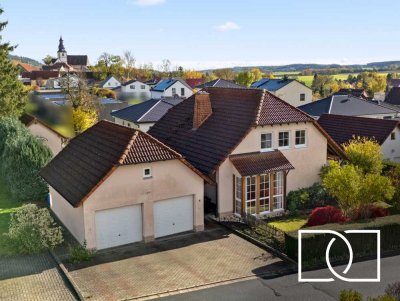 Ruhige Lage! Gepflegtes Einfamilienhaus mit großer Südwest-Terrasse und tollem Garten