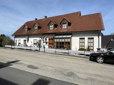 Dreifamilienwohnhaus mit Potential in Waldthurn