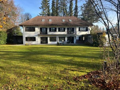 Modernisierte Doppelhaushälfte mit 7 Zimmern in Grünwald - auf 3 Jahre befristet