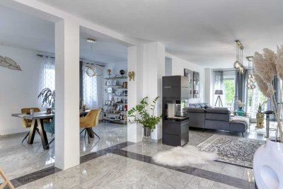 Modernes und flexibles Zweifamilienhaus - große Liegenschaft; ideal für Selbständige & Freiberufler
