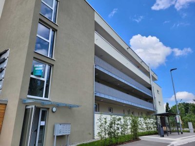 Attraktive  3,5 Zimmer Wohnung mit großer Dachterrasse