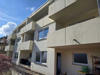 Helle 2,5-Zi-Whg in ruhiger Lage mit EBK und Balkon