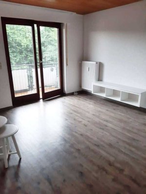 Charmante 3-Zimmer-Wohnung in idyllischer Waldlage (teilmöbliert)