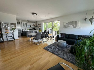 Neuwertige 4-Zimmer-Wohnung mit Süd-Balkon in Regensburg-Dechbetten Großprüfening. Frei ab 01.10.