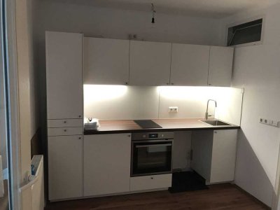 Nachmieter gesucht: Modernisierte 1-Zimmer-Wohnung mit Balkon und neuer Einbauküche auf der Insel
