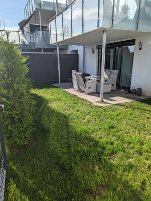 Ruhig gelegene 2-Zimmer Neubauwohnung mit überdachter Terrasse und Stellplatz zu vermieten.
