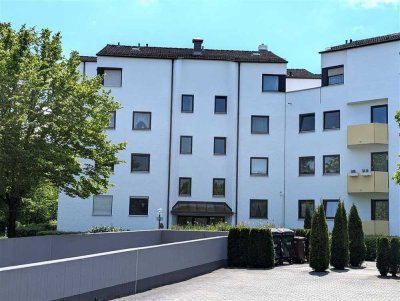 vermietete Eigentumswohnung mit Balkon, Fahrstuhl und Tiefgaragenstellplatz als Kapitalanlage