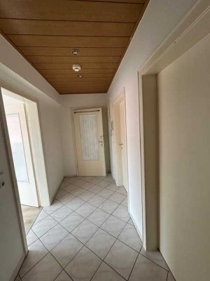 Helle 2 Zi-Wohnung zentrale Lage