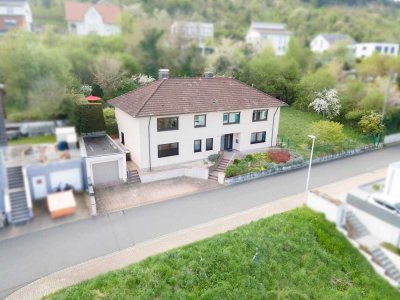 Elegantes Einfamilienhaus mit Einliegerwohnung in begehrter u. naturnaher Wohnlage von Erlabrunn