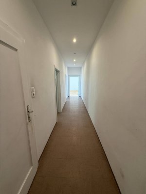 *Stilvoll wohnen in Toplage - Altbauwohnung mit Balkon in Graz*