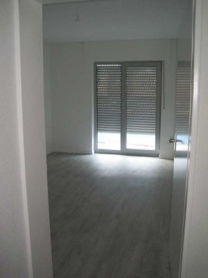 Zentral gelegen!!! Schöne, helle 2-Zimmer-Wohnung zu vermieten