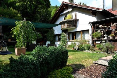 Exklusives freistehendes Anwesen auf über 4.400 qm Grund in privilegierter Ortsrandlage