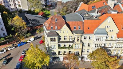 Bezugsfertige 3 Zimmer Dachgeschosswohnung mit Aufzug und Dachterrasse in Berlin-Friedenau
