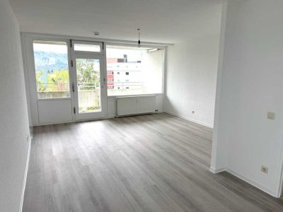 * Schön RENOVIERT * Ideal für 1-3 Personen * Balkon + Bad mit Fenster * BETZENBERG