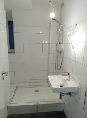 Gepflegtes 7-Zimmer Reihenmittelhaus in Elz mit zwei Außenstellplätzen
