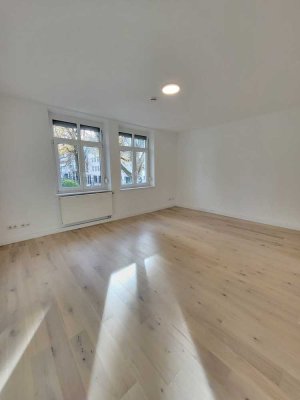 Renovierte Altbauwohnung im Zentrum!