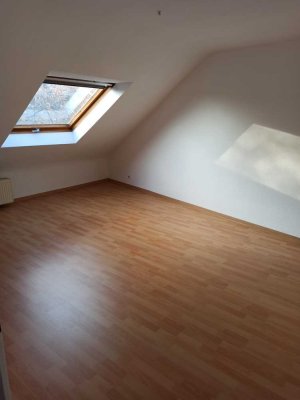 Helle 3-Zimmer Dachgeschosswohnung in Mannheim-Feudenheim