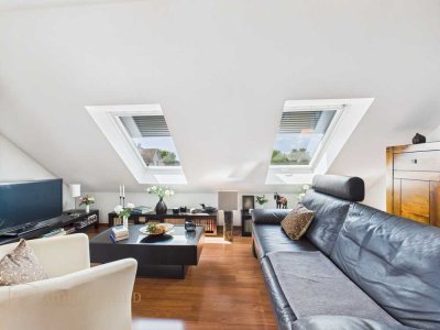 BEREITS RESERVIERT ! Feine Dachgeschosswohnung  - 2 Zi - ca. 55 qm - Hochwertige Ausstattung,