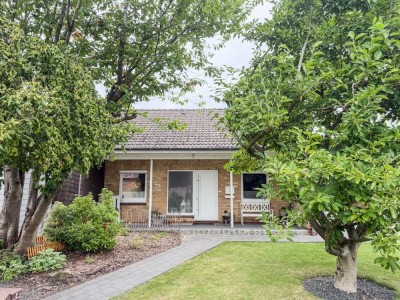Feingemacht 
Einfamilienhaus in Heide-Ost