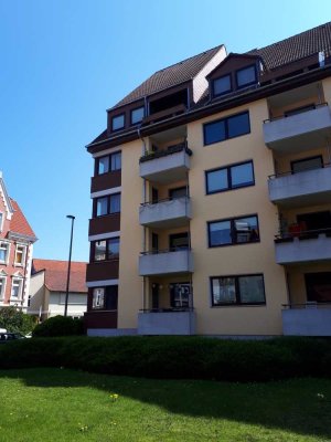 Exklusive 2 ZKB-Wohnung mit Balkon in Innenstadtnähe