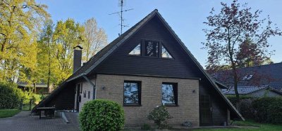Gepflegtes Einfamilienhaus auf großem Grundstück mit traumhaftem Wintergarten zu verkaufen