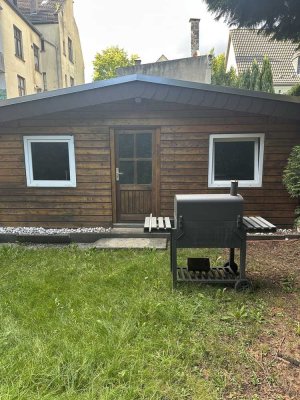 Ansprechende 5,5-Zimmer-Wohnung mit 2 x Balkon und alleinige Gartennutzung mit Gartenhaus ***