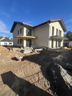 moderne 2-Zimmer Wohnungen mit Balkon/Terasse und EBK