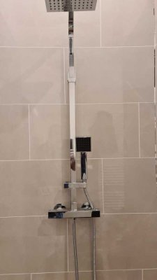 Sanierte 4-Zimmer Wohnung mit Balkon nahe Hasselbachplatz