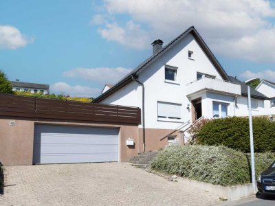 Wohnen mit Aussicht: Charmantes Einfamilienhaus in ruhiger Höhenlage von Hiddenhausen