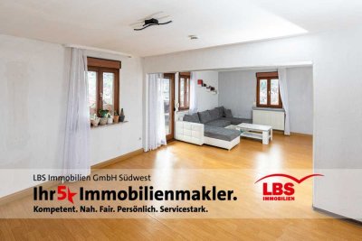 Doppelhaus mit zwei Einheiten & traumhafter Aussicht!