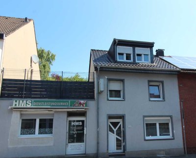 Modernisiertes EFH mit gehobener Ausstattung und separatem Apartment in zentraler Lage