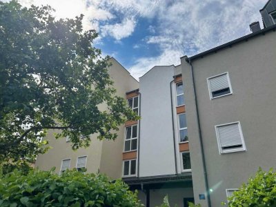Sofort bezugsfertig - Möbliertes 1-Zimmer-Apartment mit TG- Stellplatz und Balkon