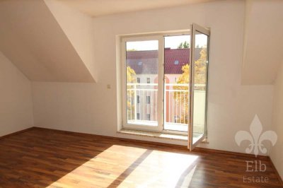 Zentral gelegene 1 Raum Wohnung mit Balkon & Pkw Stellplatz bietet Ihnen ab sofort ein neues Zuhause