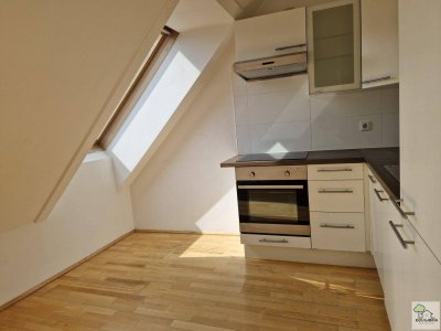 Charmante Terrassenwohnung mit Klimaanlage beim Hugo-Wolf-Park - Ideal für Singles und Paare