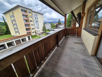 Erstbezug nach Sanierung mit Balkon: Geschmackvolle 3-Zimmer-Wohnung mit geh. Innenausstattung