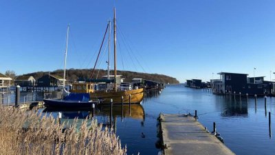 Freundliche 3-Zimmer-Wohnung mit Balkon, Meerblick, Stellplatz