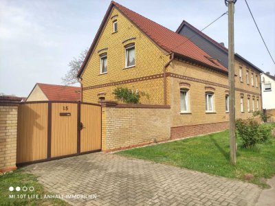 Träumen Sie vom Familienglück im eigenen Haus? Familienfreundlicher Grundriss | Goitzschenähe |