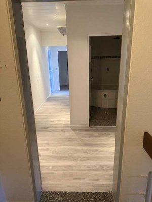 Renovierte 3-Zimmer-Wohnung im 3. OG mit Balkon in Garbsen