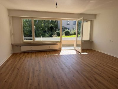 Neu renovierte Charmante 1,5-Zimmer Wohnung mit Balkon in Bonn Südstadt