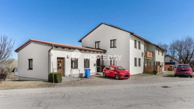 Viel Platz zum Wohnen und Arbeiten – EFH mit Anbau, Loggia und 3 Stellplätzen in Schöfweg