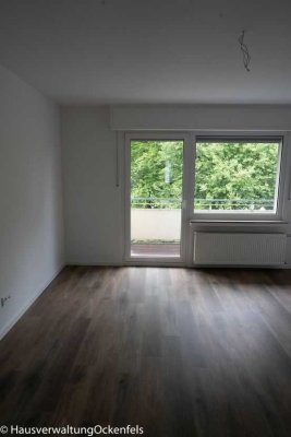 Modernisierte 1-Zimmer-Wohnung mit geh. Innenausstattung mit Balkon und EBK