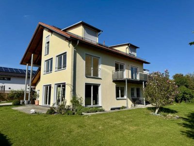 Moderne und lichtdurchflutete 3-Zi-WHG mit Südbalkon, Erstbezug nach Renovierung