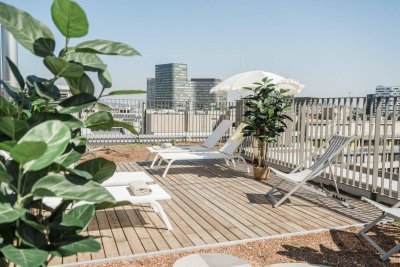 + JONN-Y + möbliertes Apartment / Pauschalmiete inkl. Gym, Sauna, Dachterrasse, Community Area, Internet etc.! 7 Min. zum Stephansplatz!