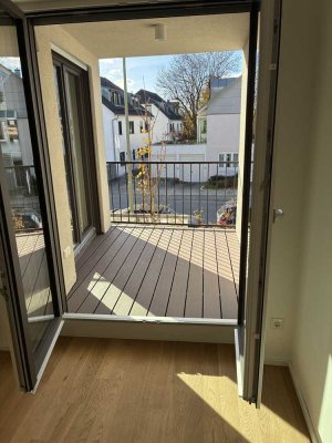 Neubau Sonnige 2-Zimmer Wohnung mit West Loggia. Moosach