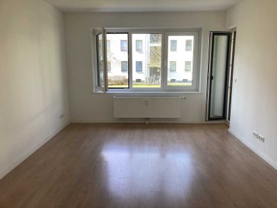 Attraktive 2,5 - Zimmerwohnung mit sonnigen Balkon frei ab 1. November 2025
